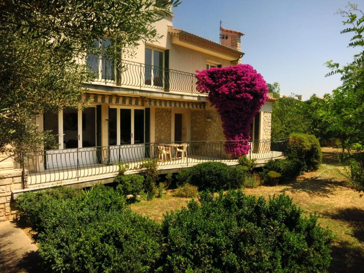 Maison Lumineuse Et Spacieuse Avec Jardin Arbore 拉瓦勒他·杜瓦尔 外观 照片
